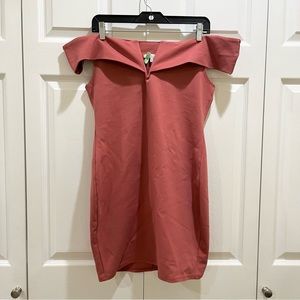 Windsor Off the Shoulder Dress Red Large